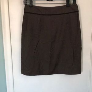 Banana republic brown pencil skirt.